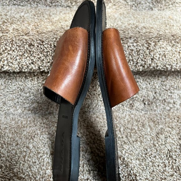 Prada Men\'s Cognac Leather Logo Slide Sandals.